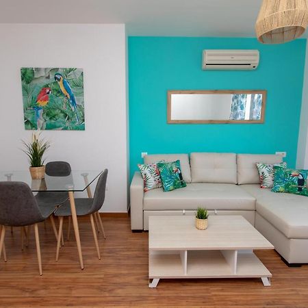 Holidays By The Sea Apartments Малага Экстерьер фото